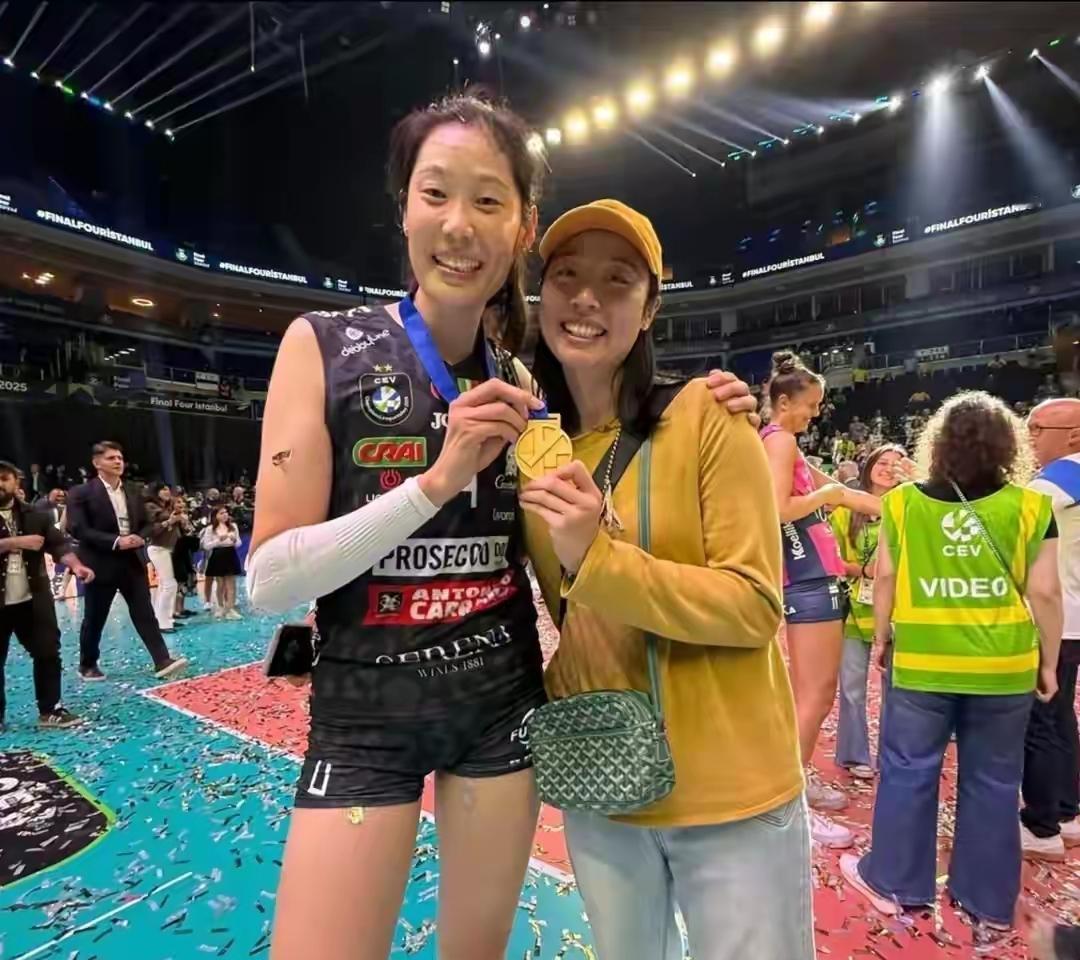 中国女排双子星有望意甲再次并肩作战近期有关前中国女排国家队二传姚