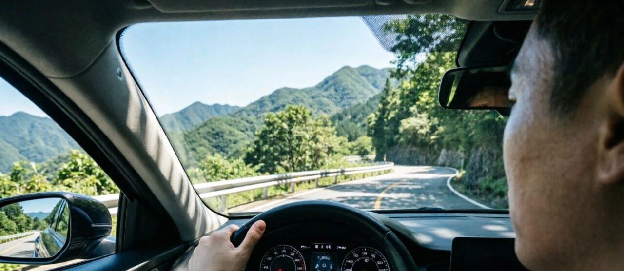 标题：10万！2.0L+6AT！懂车的看了走不动道！我发小老李，车迷，天天研究什