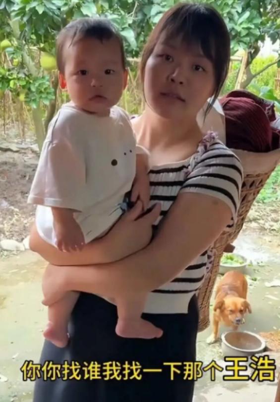 “太崩溃了！”四川32岁光棍浩哥和35岁离异女子相亲，女子直接带4个娃上门“逼婚