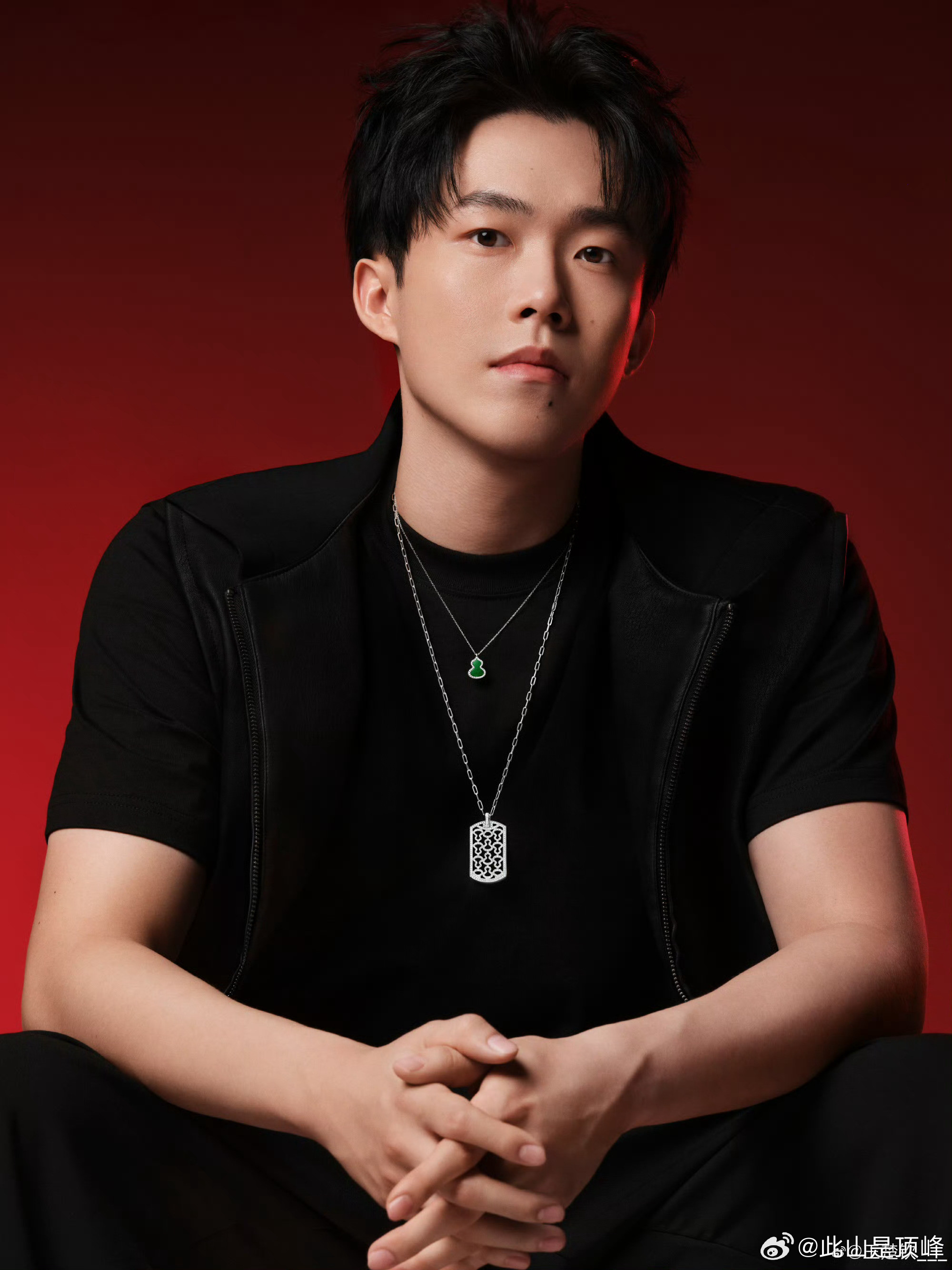 麒麟王楚钦王楚钦0511生日快乐这种反差萌，拍的真好，是不是想把所有的都给代