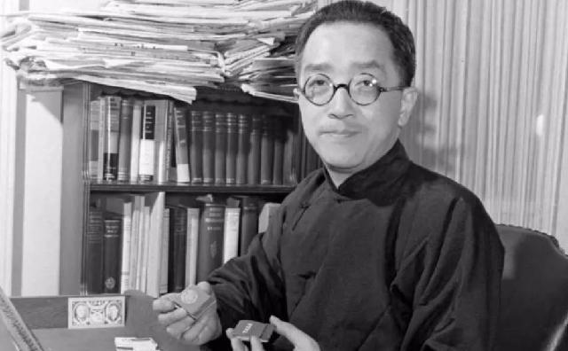 1962年，胡适有个习惯，爱凑个热闹。这一年，有场酒会，他去了。谁也没料到，这场