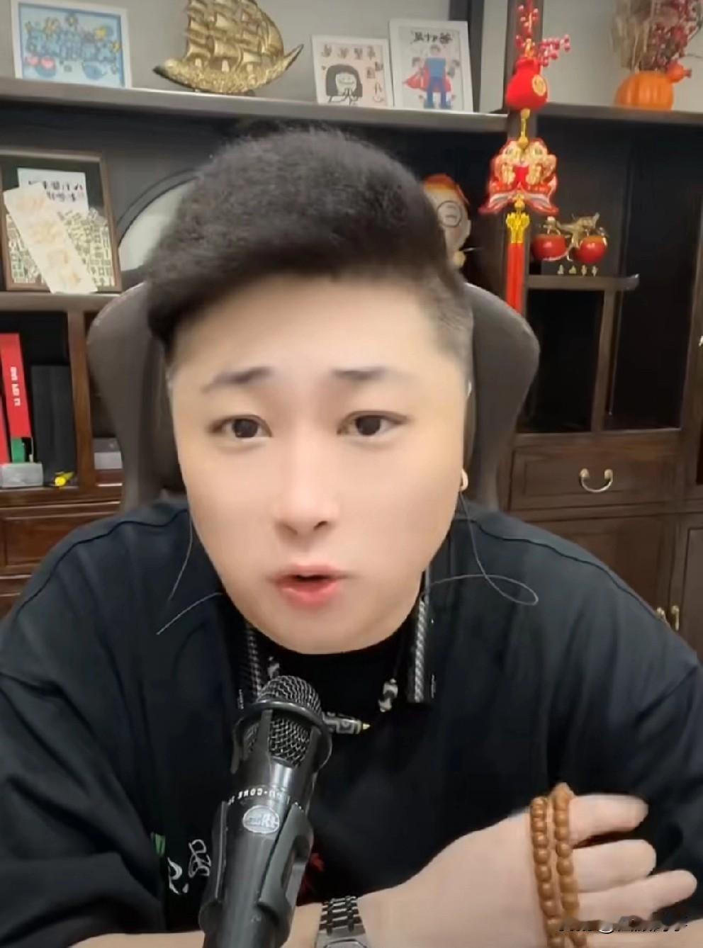 寂寞谈快手H播：快手是正规平台，官方肯定会紧急处理！粉丝让寂