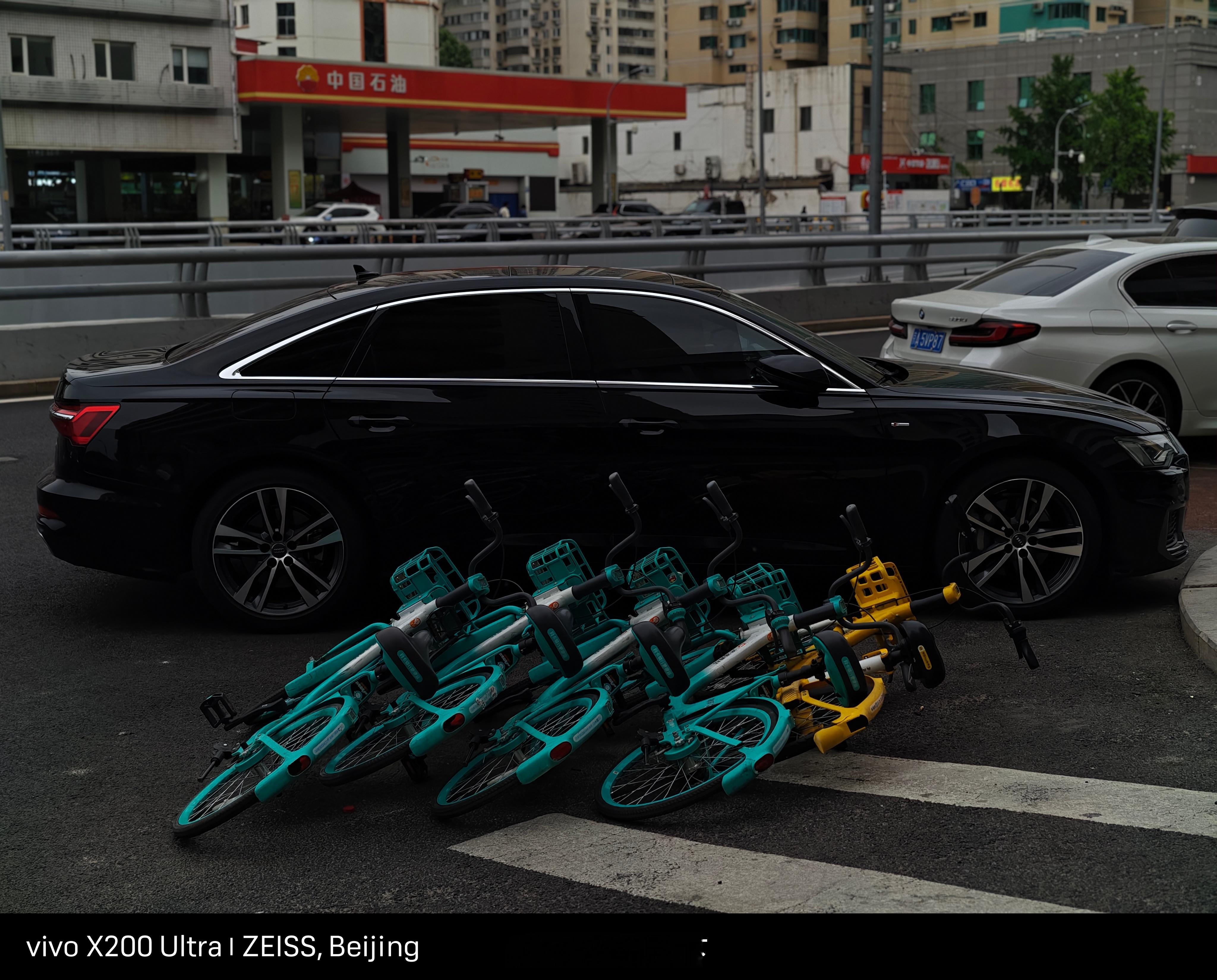 如果你喜欢拍照？一定要试试vivoX200Ultra。新增“人文街拍相机”妥