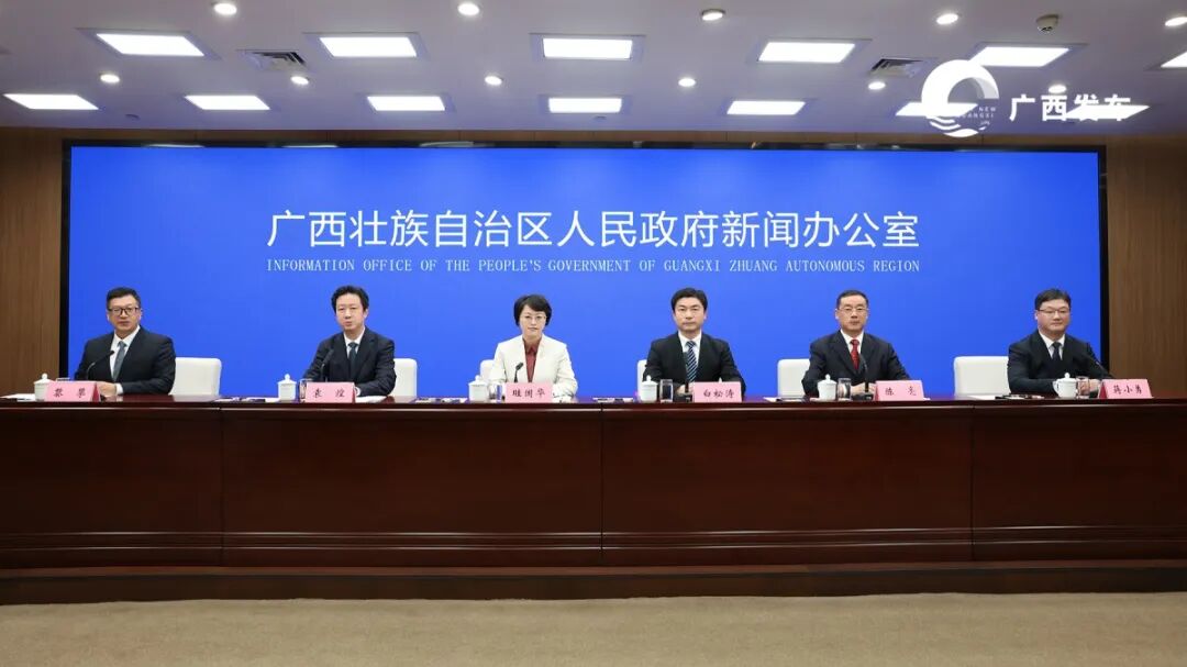 新闻发布会记者提出“有人担心”的问题, 自治区副主席: 您这个问题提得很好