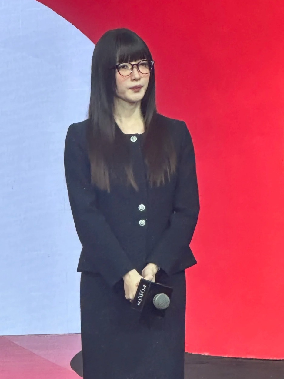 你告诉我这是江疏影？？？本人超美的！！简直就是妈妈级别的美！