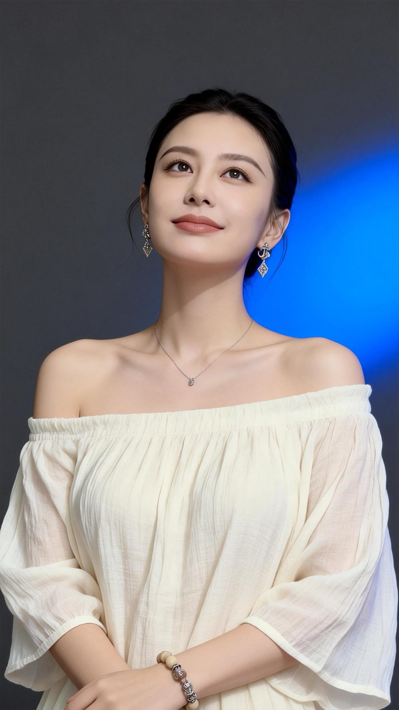 白衣如雪人胜画，春风十里梨花开