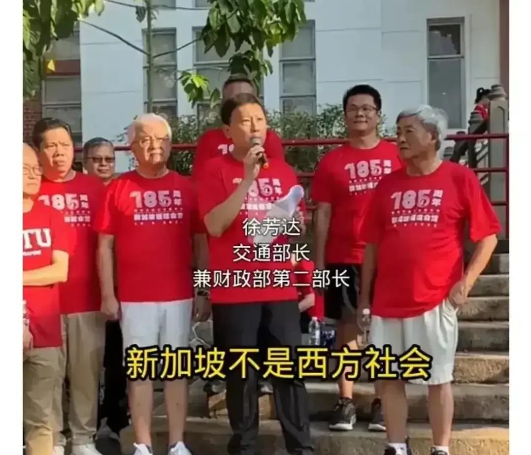 新加坡现在也在反思一味的种族多元化，刻意的弱化主体民族地位带来的问题。今年新加
