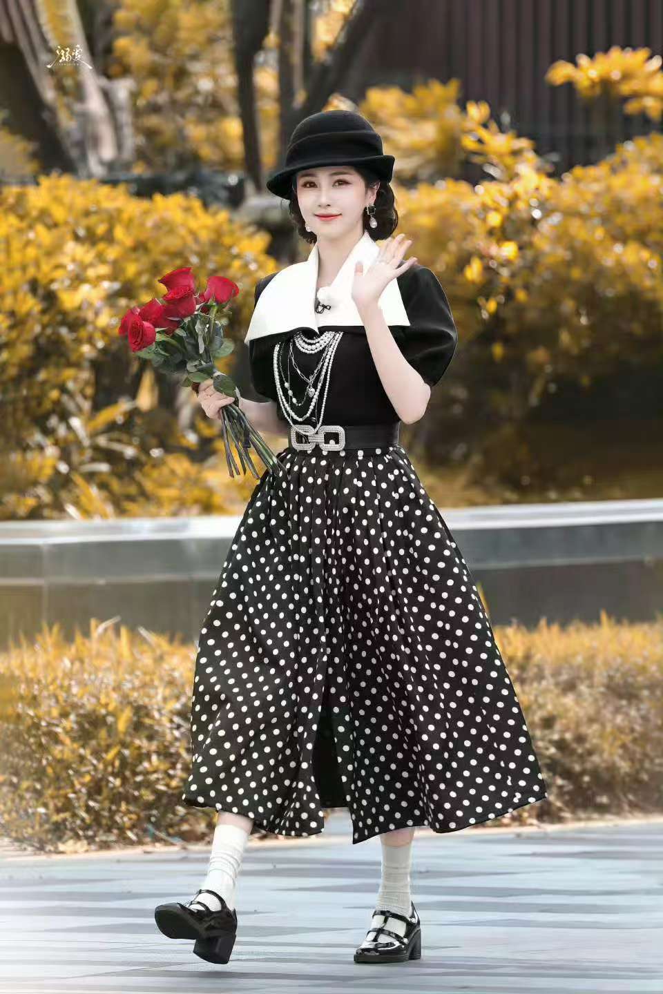 白鹿可以再拍一部民国戏吗奔跑吧路透谁被白鹿这组奔跑吧路透美晕了！民国贵气感十足，