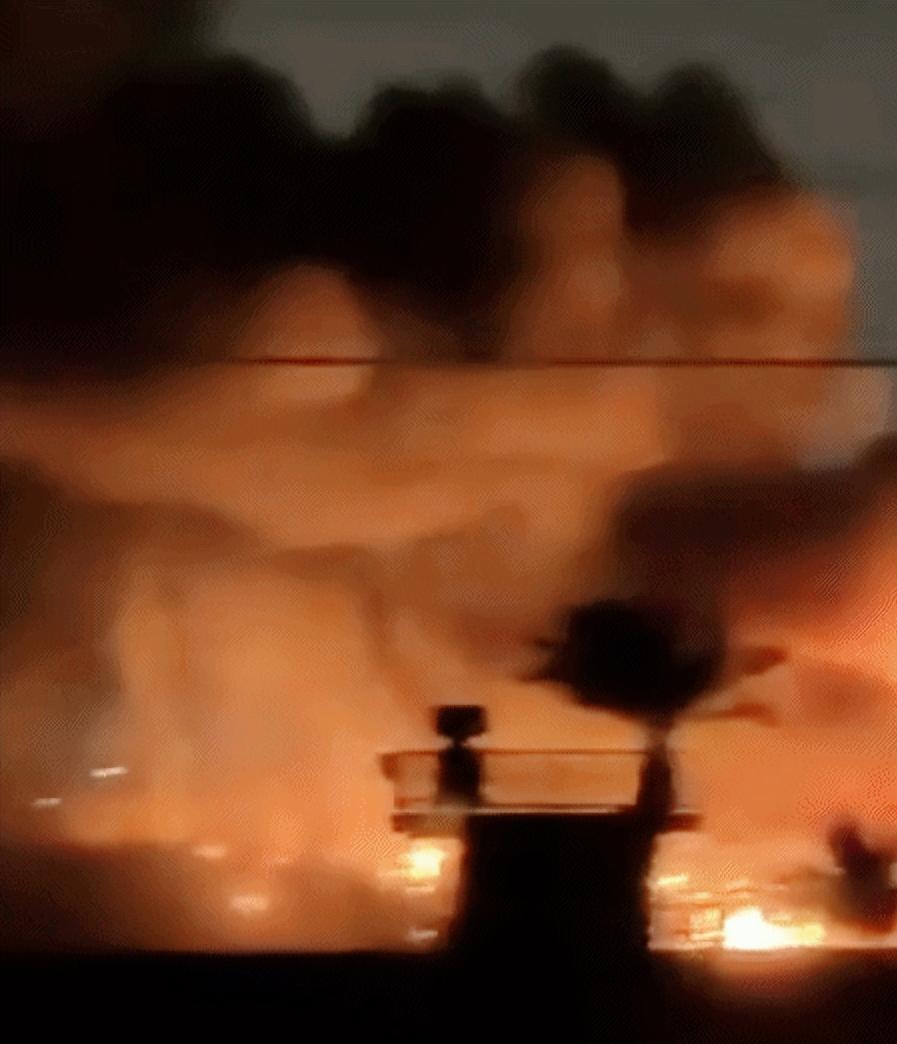 一夜回到“解放”前？谁也没料到，巴格达机场周边凌晨突然炸响，多架无人机直奔美方营