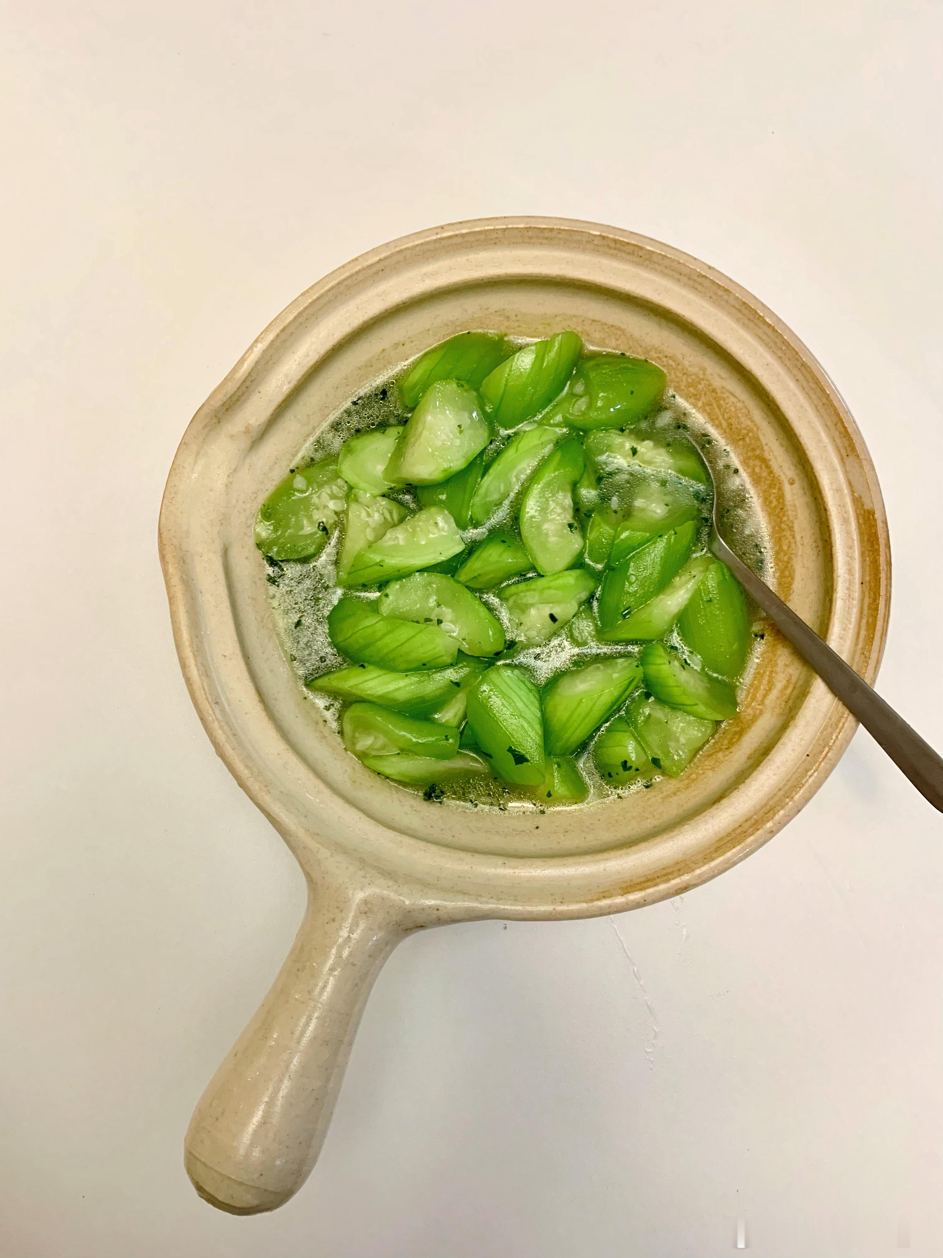 牛肉酱拌面九层塔烧丝瓜椒盐手撕鸡丝美食记录生活三餐四季不可辜负的美食家常菜晚餐吃