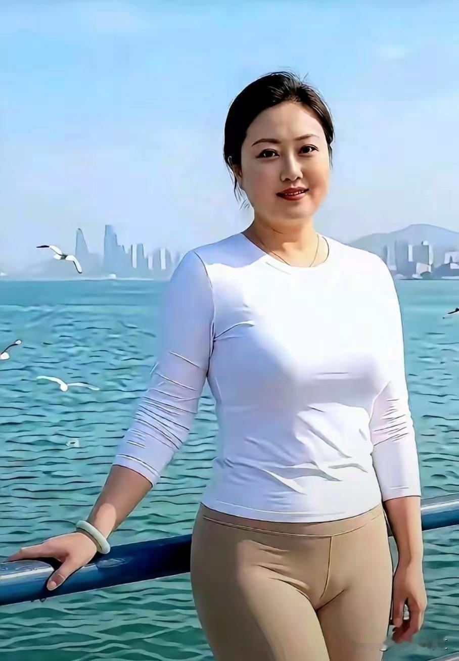 自我感觉还不错，只是有点胖