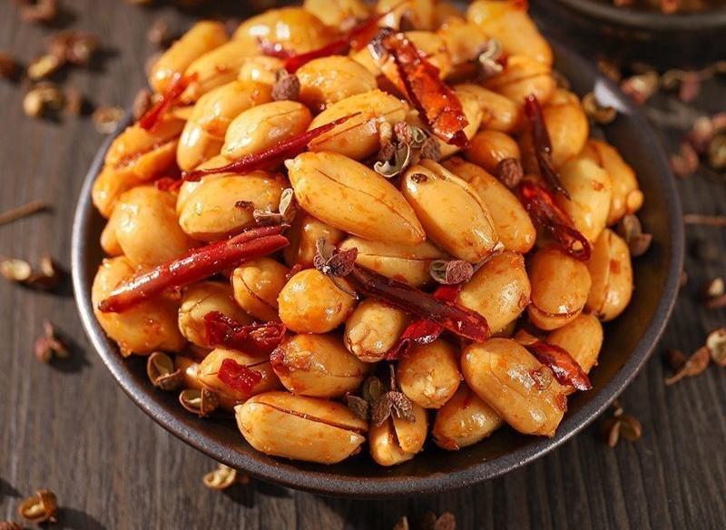 新年生活图鉴自己油炸的花生米，感觉到没有买的好吃啊。趁活动就多买了两包，还不到4