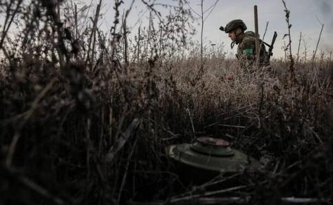 立陶宛退出！拉脱维亚退出！爱沙尼亚退出！波兰和芬兰也退出！挨着俄罗斯的国家集体搞