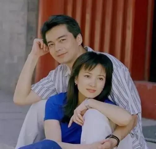 何晴的遗产，真的让人泪目💔中戏儿子许何，是她朋友圈里唯一的骄傲；离婚22年