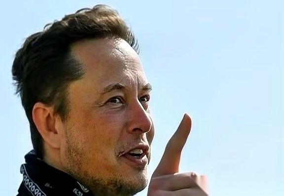 马斯克给美国开了一张“药方”，他说，想活命，唯一的办法就是全面拥抱人工智能和机器