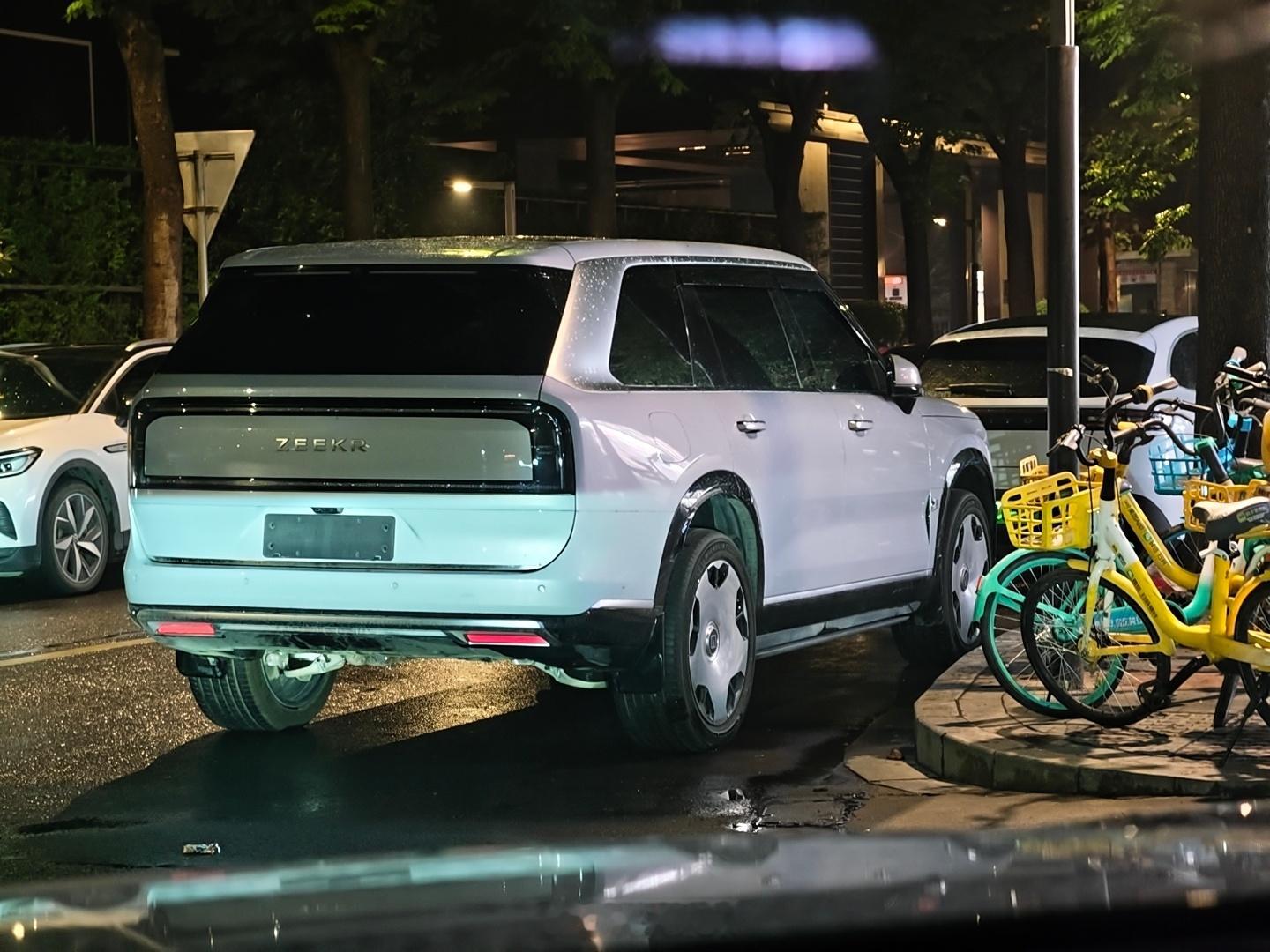 附近的9X是真有增多趋势，不过还是没M9可见度高，看M9U能拉多少量了P.S:尊