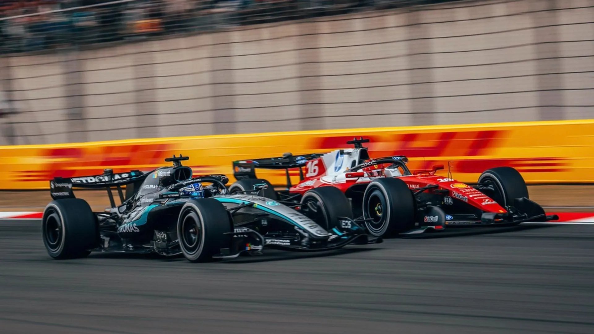 F1据AutoRacer.it报道：面对法拉利及其下半赛季升级带来的压力，梅赛