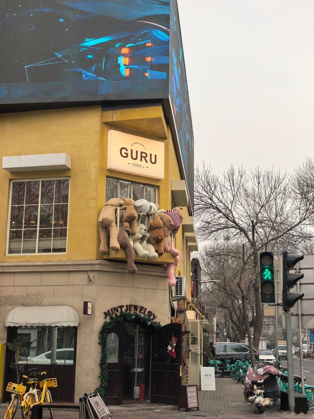 天津这个赤峰道挺好逛，少帅的故居有点牛逼。我看现在每个城市都有自己的南山路天津