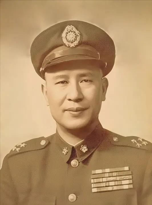 1949年，“小诸葛”白崇禧向蒋介石献策：反正打不过解放军，不如集中全部兵力，南