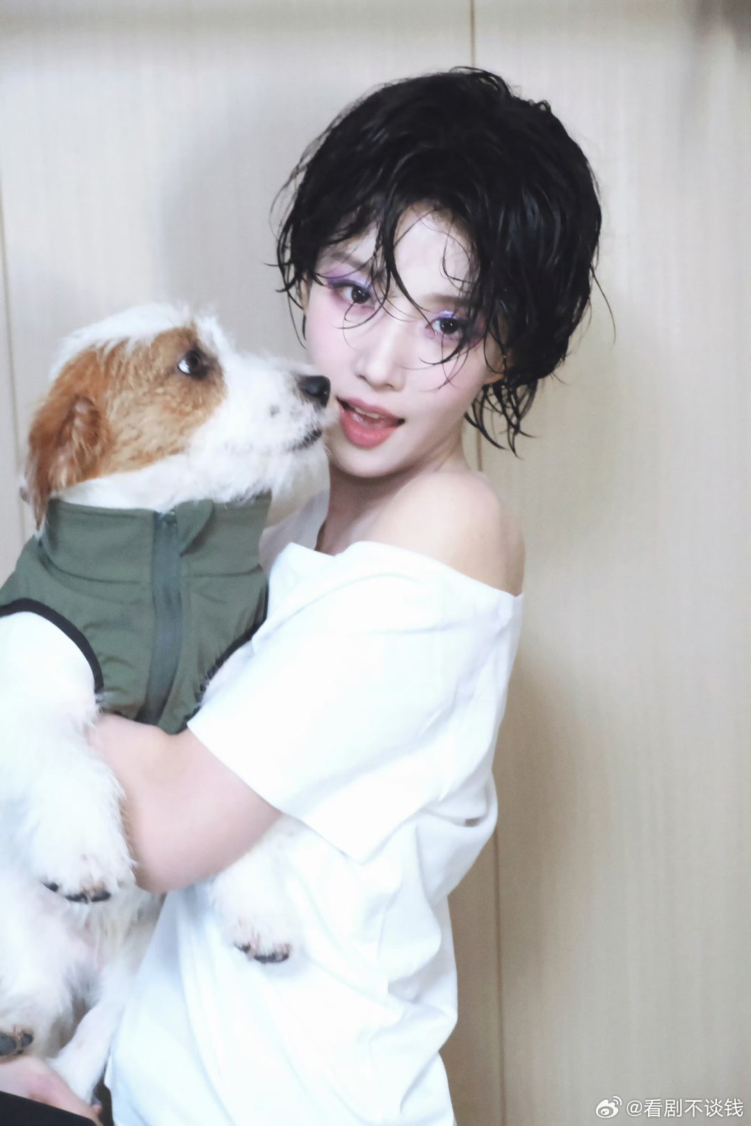 卢昱晓就是元气可爱的代名词好清爽的少年感