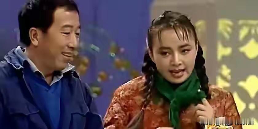 宋丹丹被采访说，我非常后悔演第一个小品，魏淑芬，当是回到剧院他们都在笑话我。那是