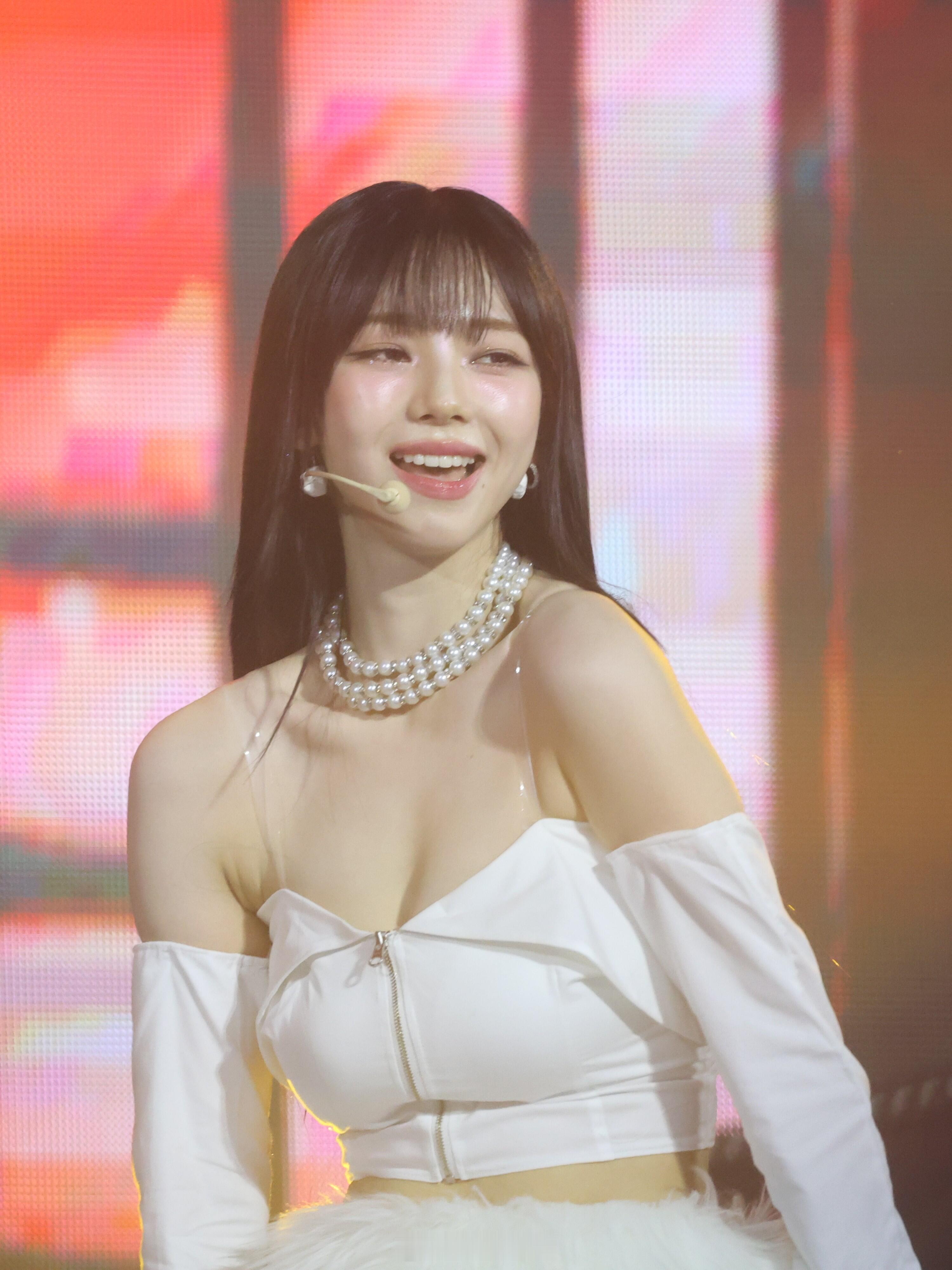 柳智敏23年舞台生图，美得太疯狂了...