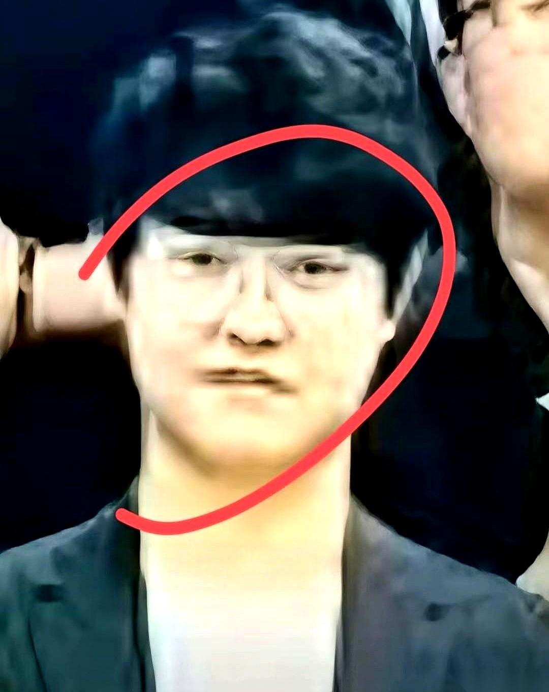 你知道那个31岁男老师身上，最让人后背发凉的细节是什么吗？不是最后落地的悲剧。