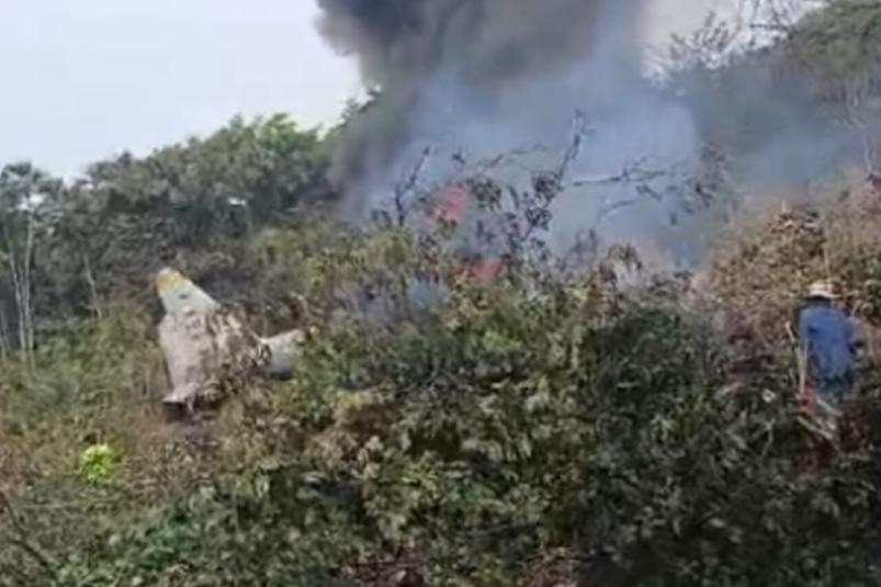 突发！哥伦比亚军机坠毁！机上125人，伤亡揪心，全网紧急关注！当地时间3月