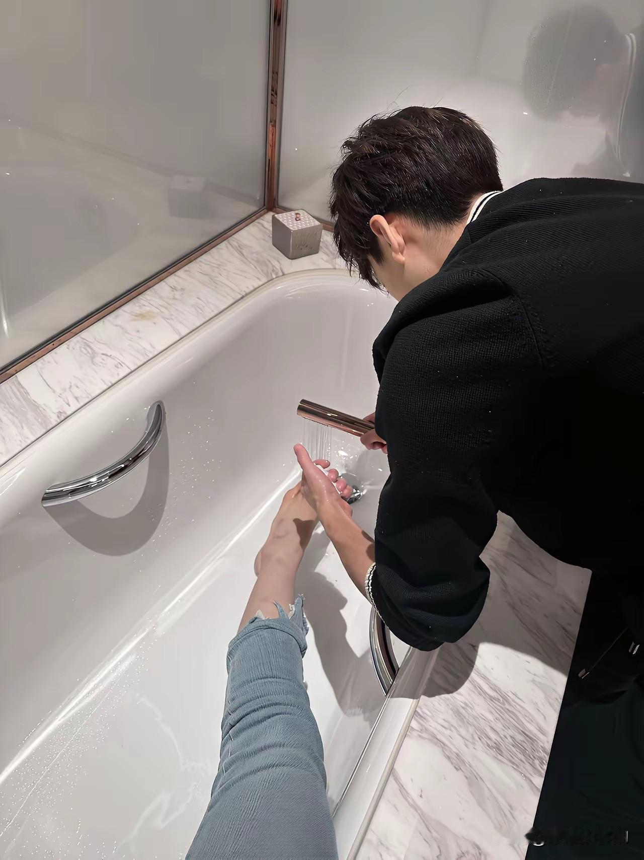 相亲时候男友为我洗脚儿不知道以后还会这样