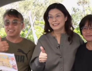 今日！郑丽文回乡引爆现场——中国国民党主席郑丽文回到故乡云林县口湖乡，受到上千名