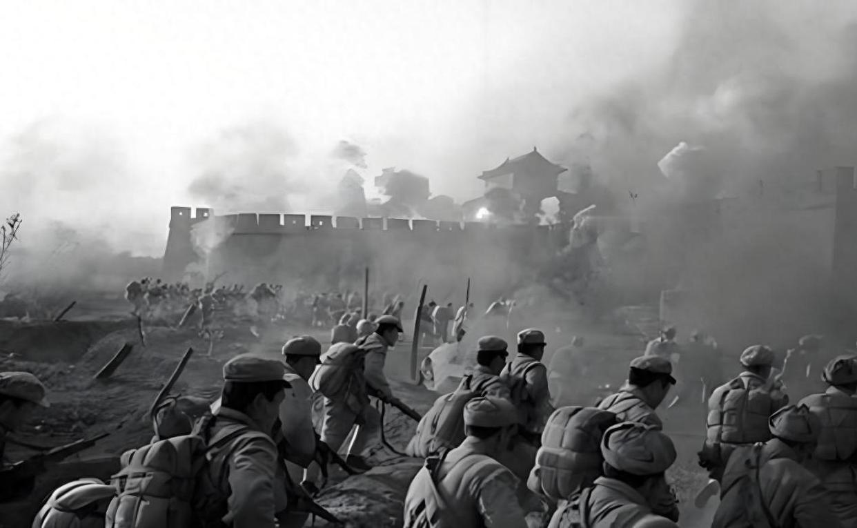 孟良崮之谜：208万发子弹堆成山，国军王牌74师为何活活渴死整编74师是国