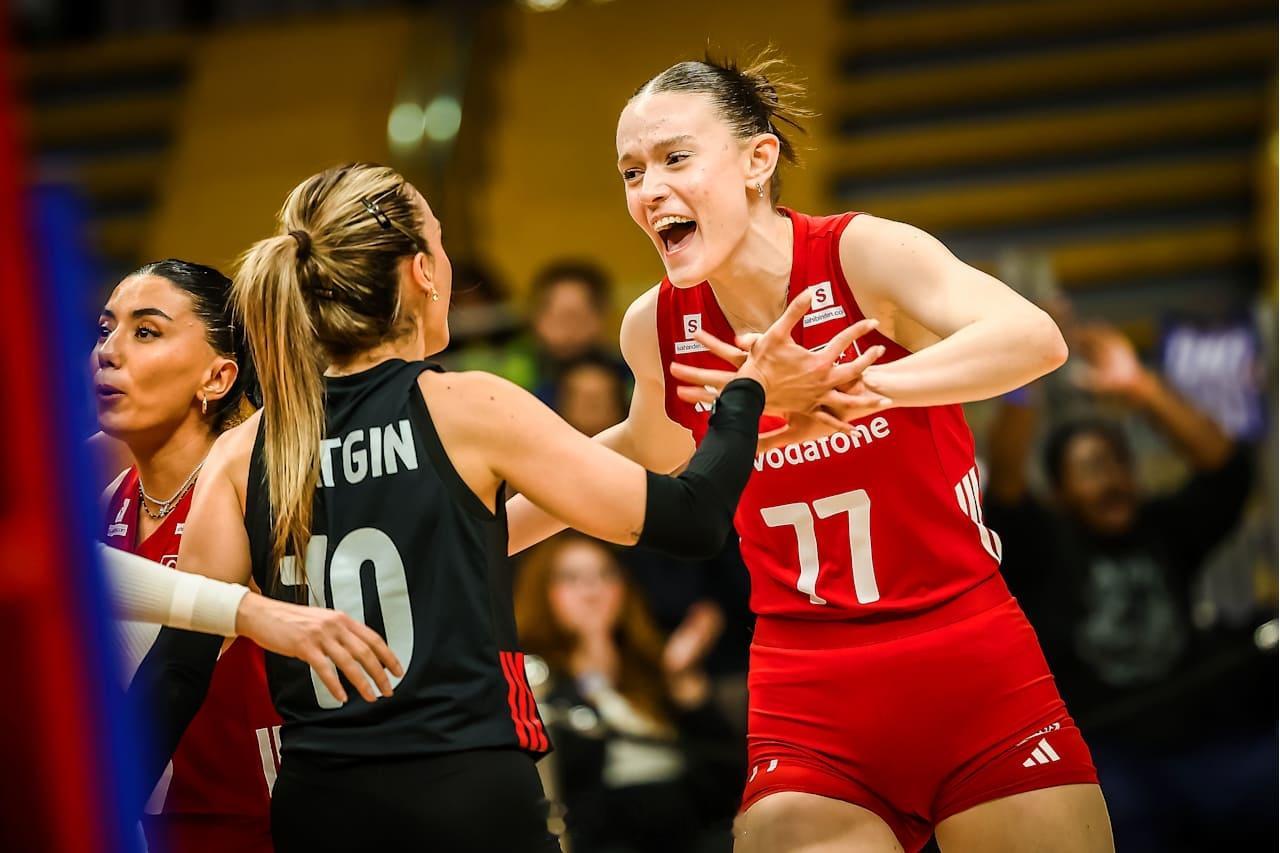 【2026世界女排联赛巴西利亚站：意大利女排3-1土耳其女排】北京时间6月7日