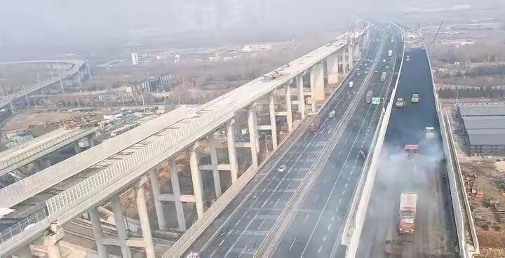 2025年是济南的基建大年说高速公路核心的济南西绕城6改12马上通车济微高