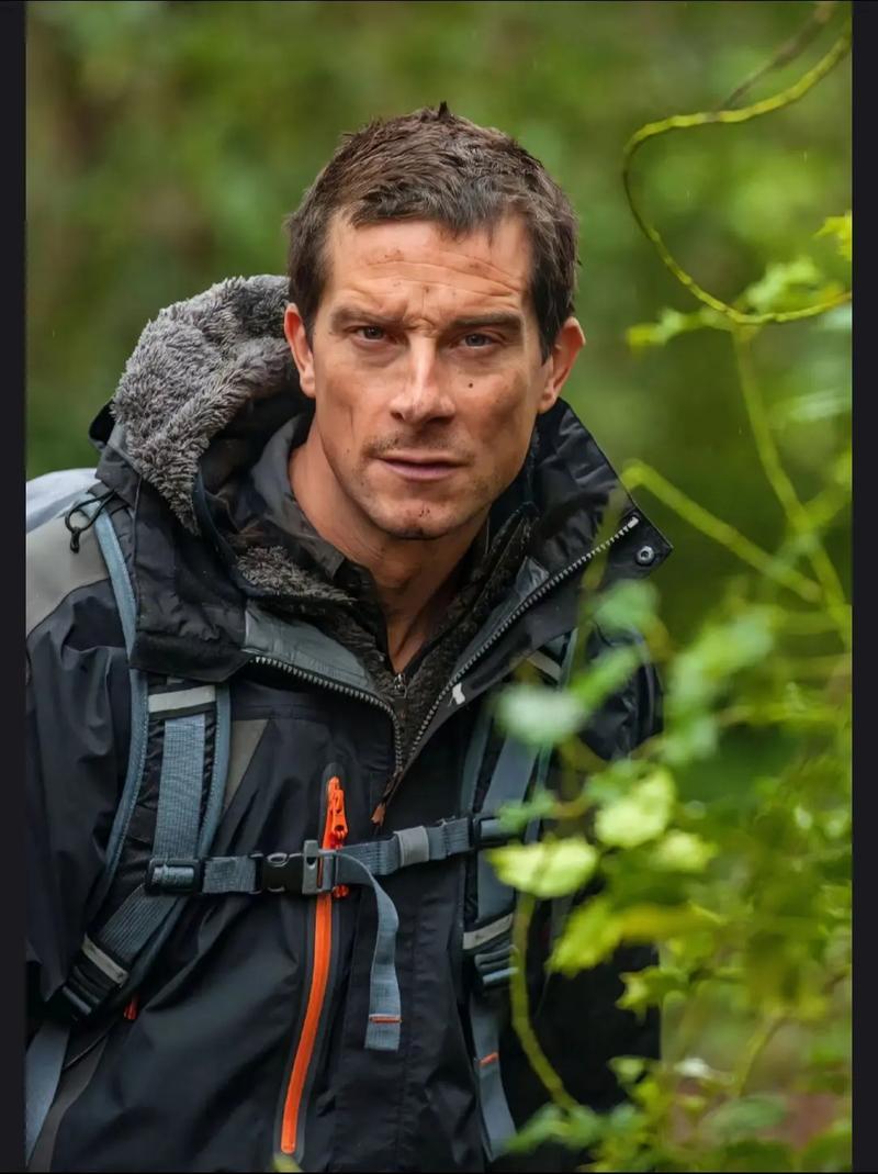 现在荒野求生和徒步西藏都是闲着没事干想出一些无聊的闹剧，去西藏坐火车方便，何必一