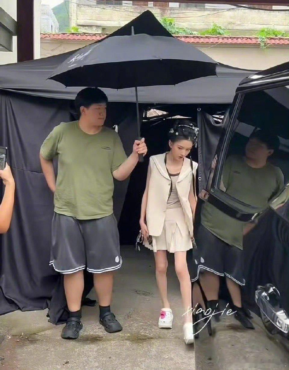 宋祖儿怎么瘦成这样了，我天啊‼️姐姐忽然瘦了好多，多注意身体哇姐姐～​​​