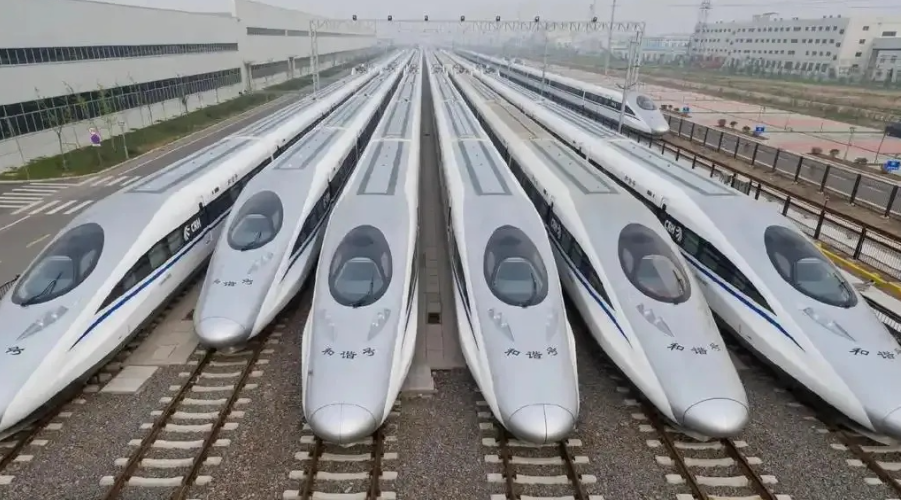 为什么当年的西方，要把先进的高铁技术转让给中国？最根本的原因只有一个，那就是穷！