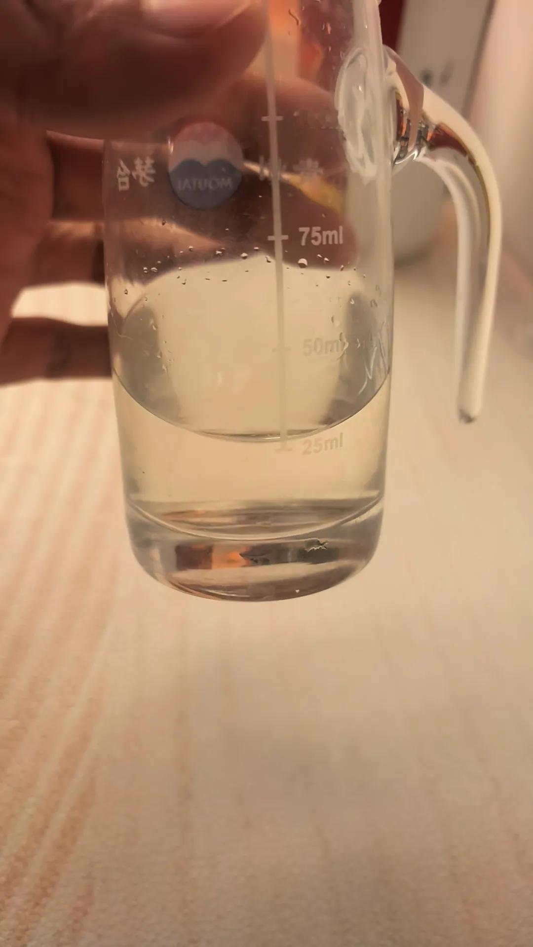 大家可以观察下周末市场的情绪，一个是各路大v的观点，另一个是评论区散户朋友们的情