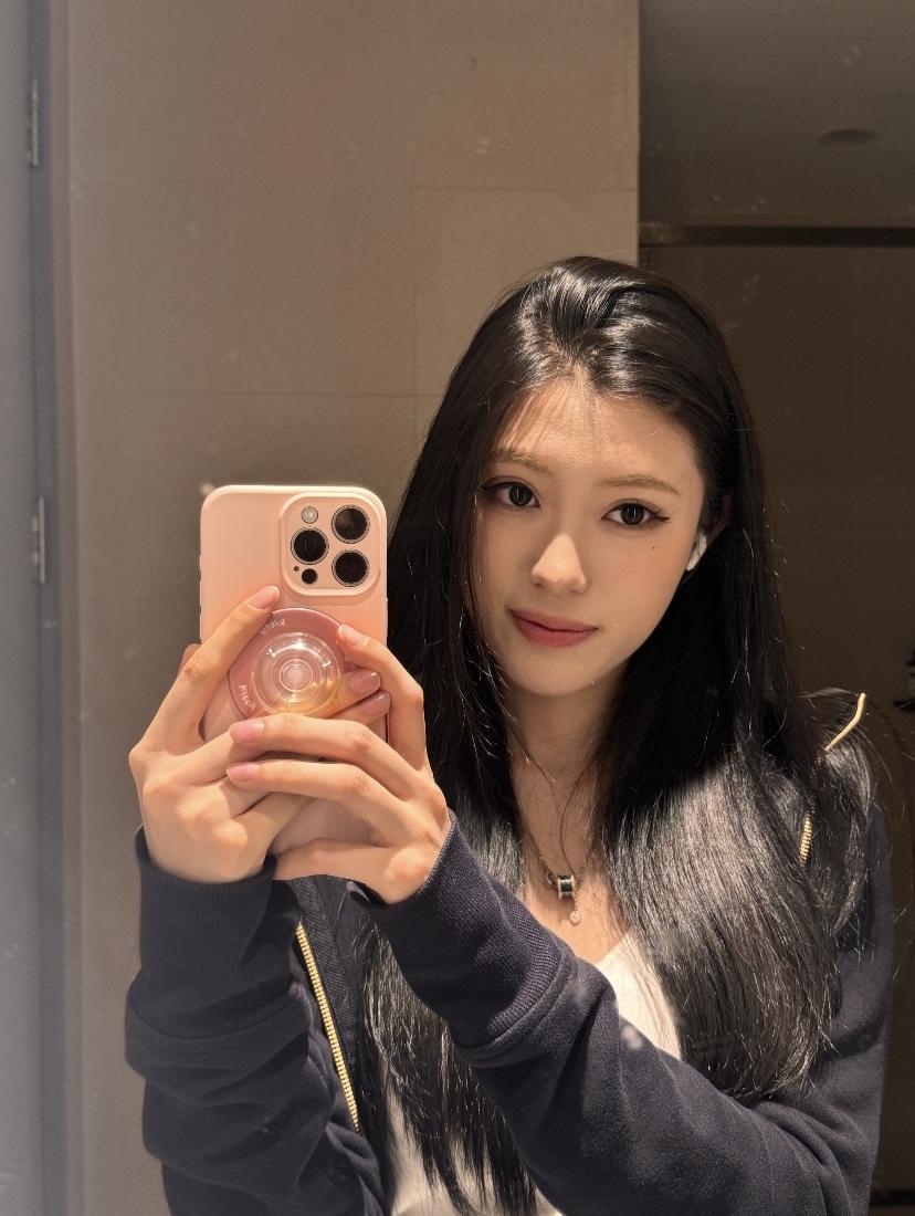 元气满满的一天从自拍开始📸✨什么样的女人才最有魅力呢?