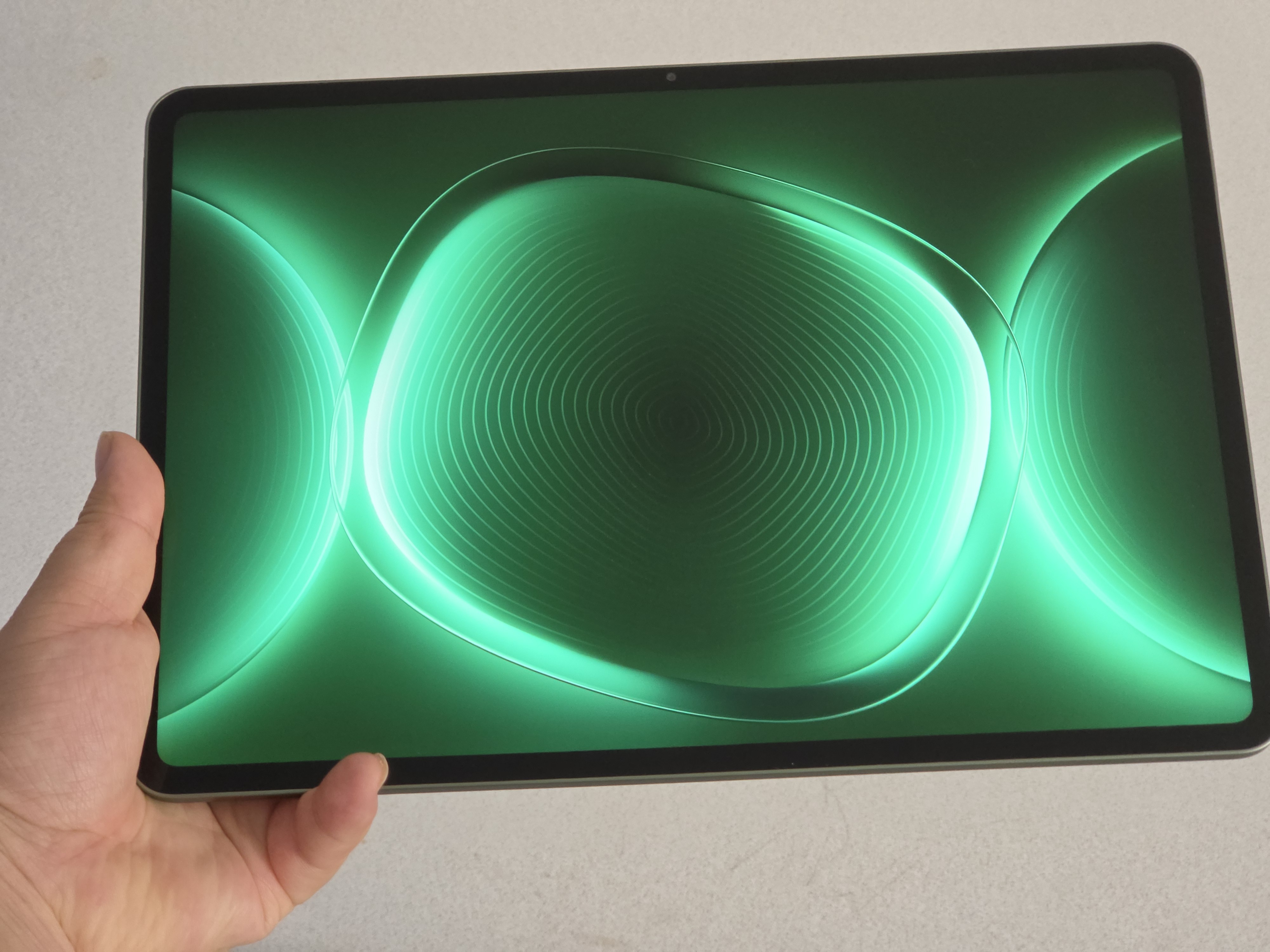 #小米平板9系列评测#简单上手了一下XiaomiPad9Pro，这一代给我的第一感觉，就是小米明显想