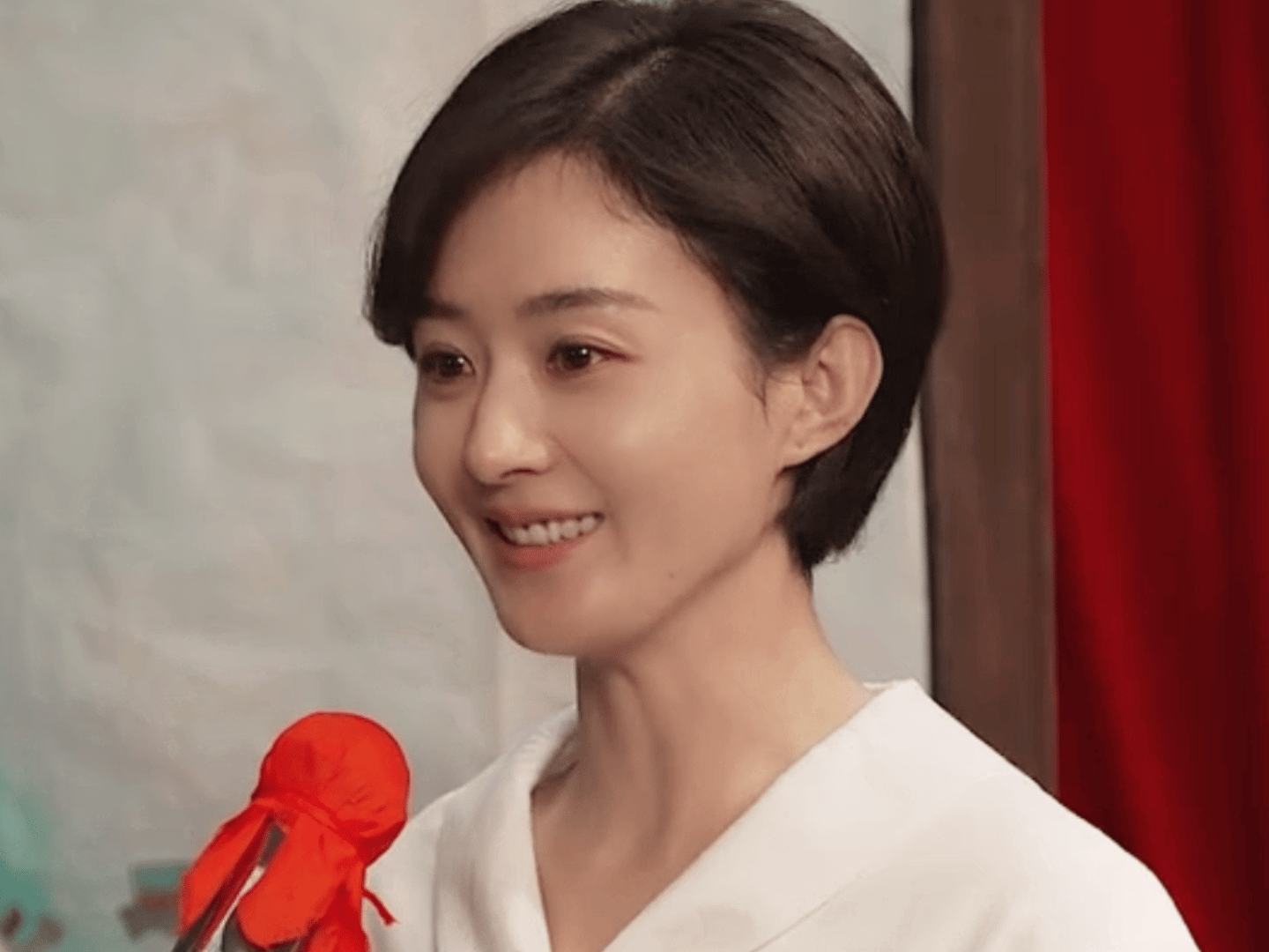 同样是冲奖题材，同样是流量女星，小城大事和生命树豪华班底阵容，收视率和播放量云合