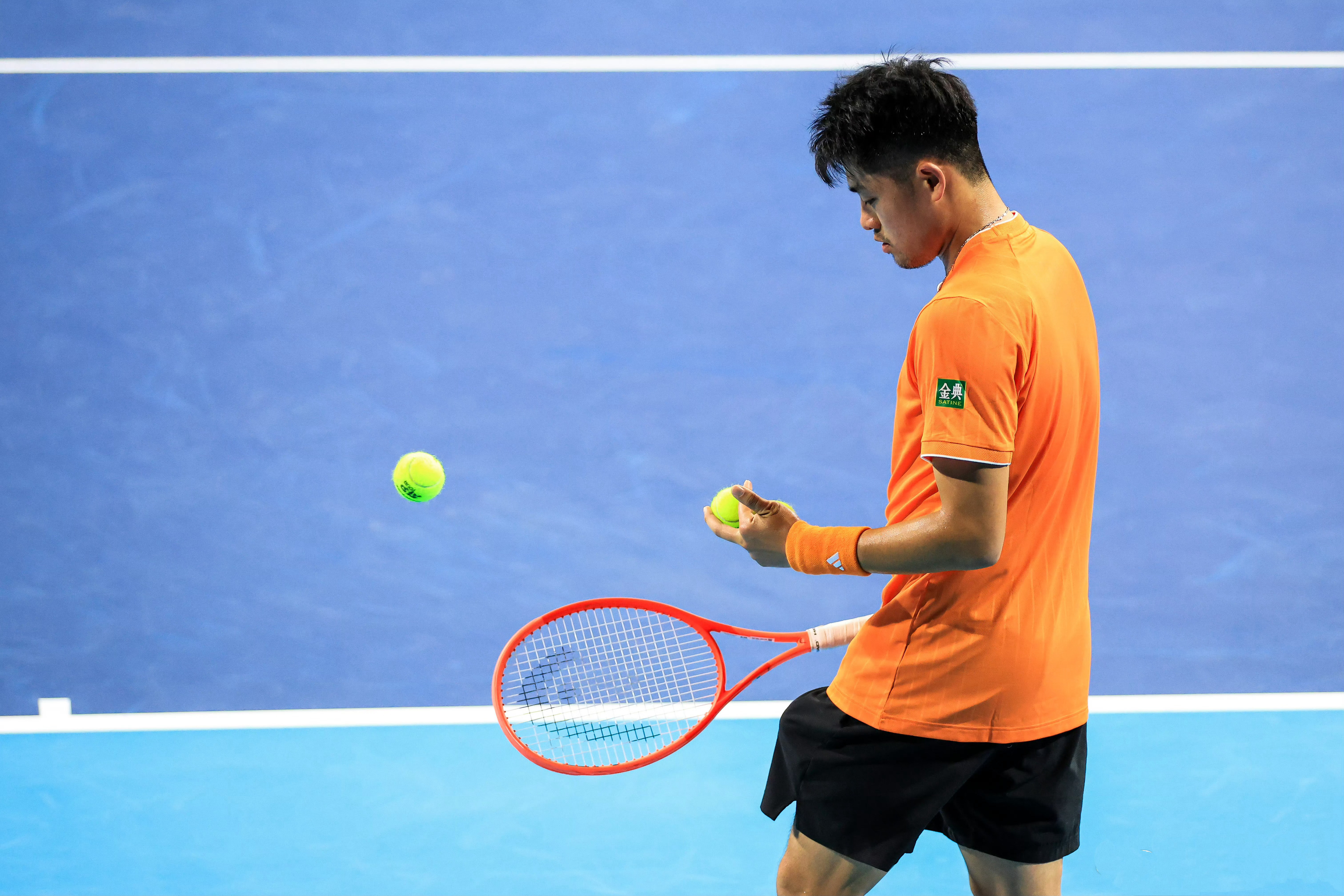 吴易昺止步迈阿密赛首轮ATP迈阿密大师赛男单首轮，持外卡出战的吴易昺7个破发点