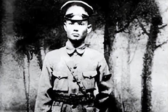 1986年深秋，一场追悼会的筹备工作让治丧委员会犯了难。开国元帅叶剑英辞世，多位