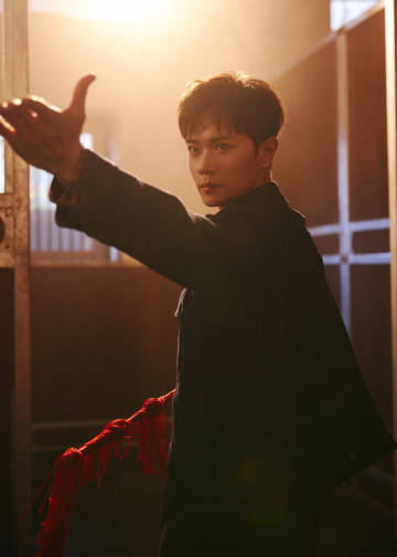 1.曹骏如今能接到小成本剧的男主角色，相较于此前无戏可拍的状态有了大幅提升，只