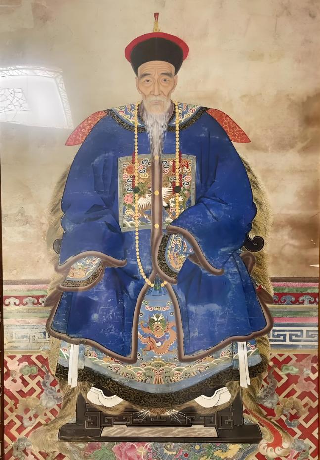 能在军机大臣位置上一干40年的，终清世只有董诰一人。董诰的科举和仕途那不是一般