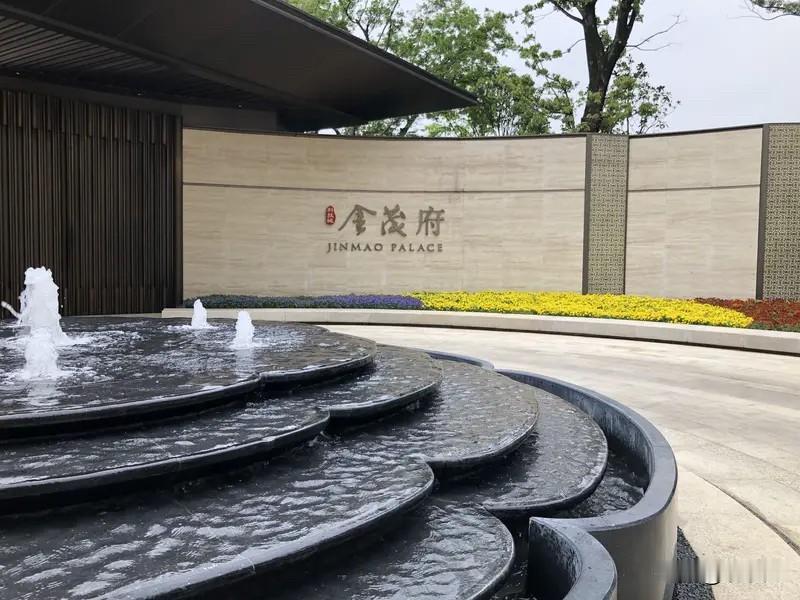 天津楼市：上半年天津新房成交达到327.7万平方米，成交量排在全国前列，表现