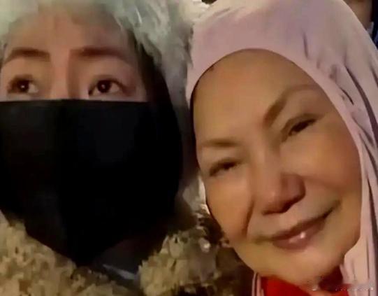 47岁的小S，节目停了，房也卖了。不敢信，曾经的综艺女王，如今单集主持费从150