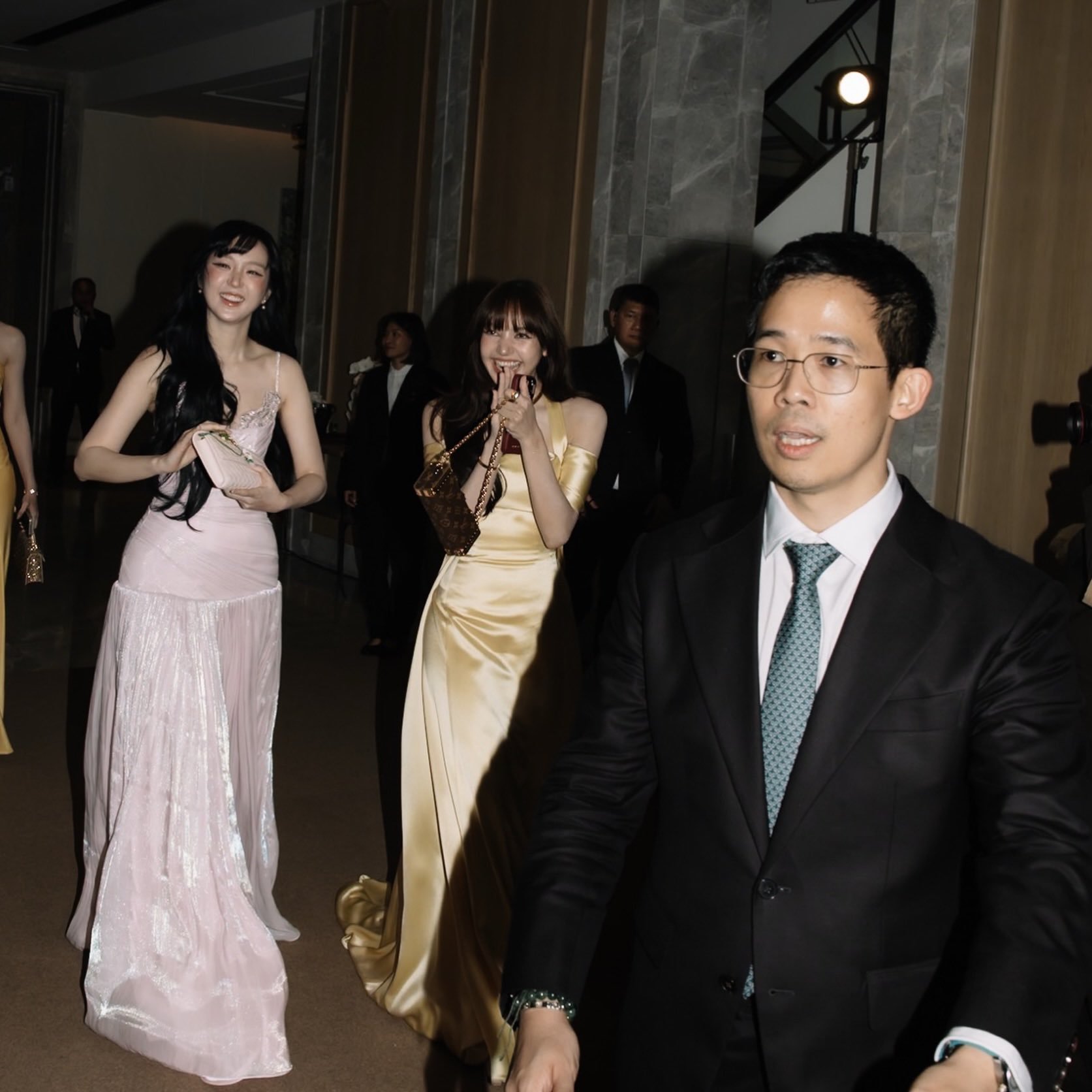 Lisa参加婚礼【这不是公主👸🏻是什么】❤️kengnaruemityar