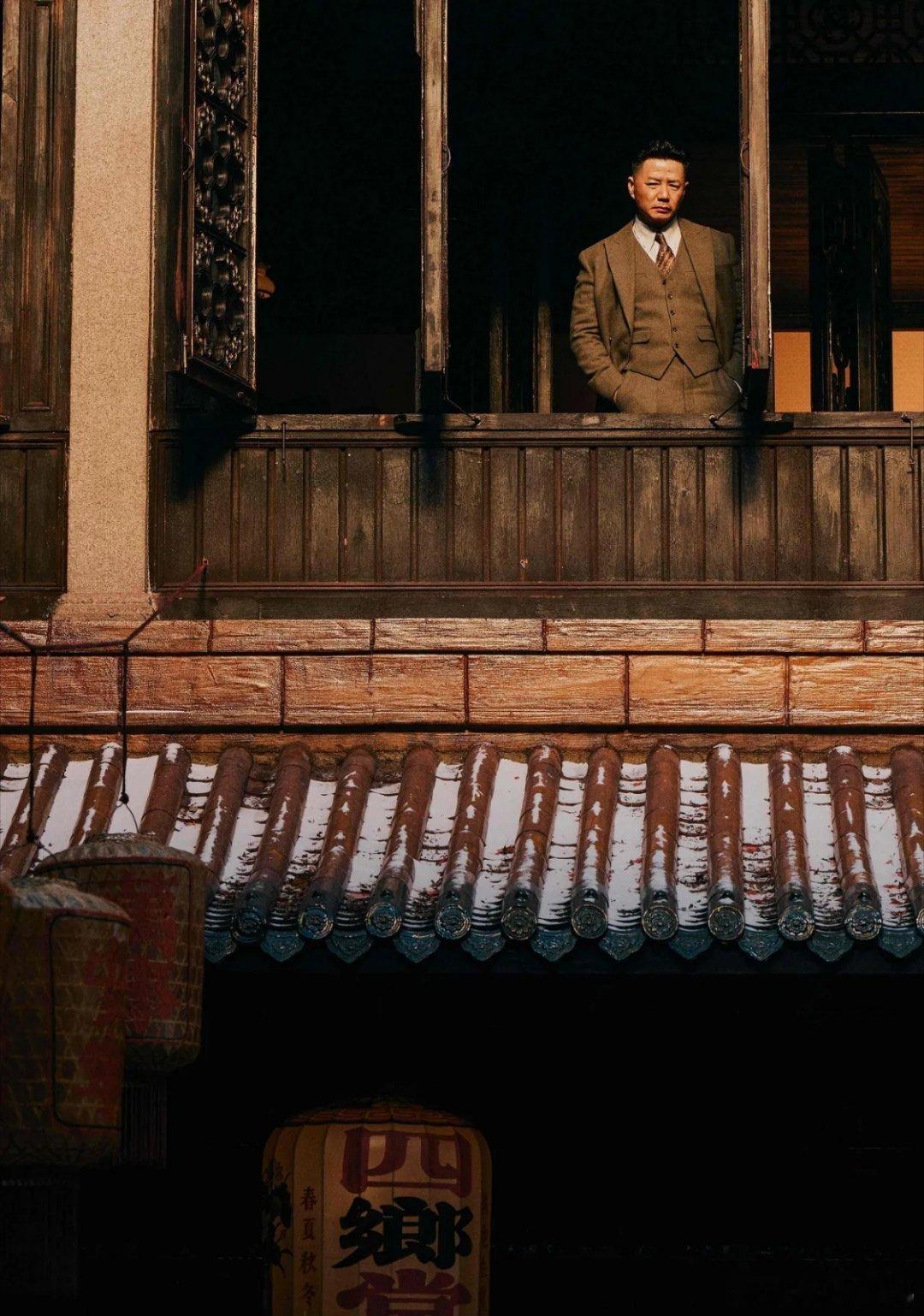王宝强自导自演第三部作品《狠家伙》杀青，2.5亿投资，定档2027！改编自纪实文学《堂斗》，背景是排