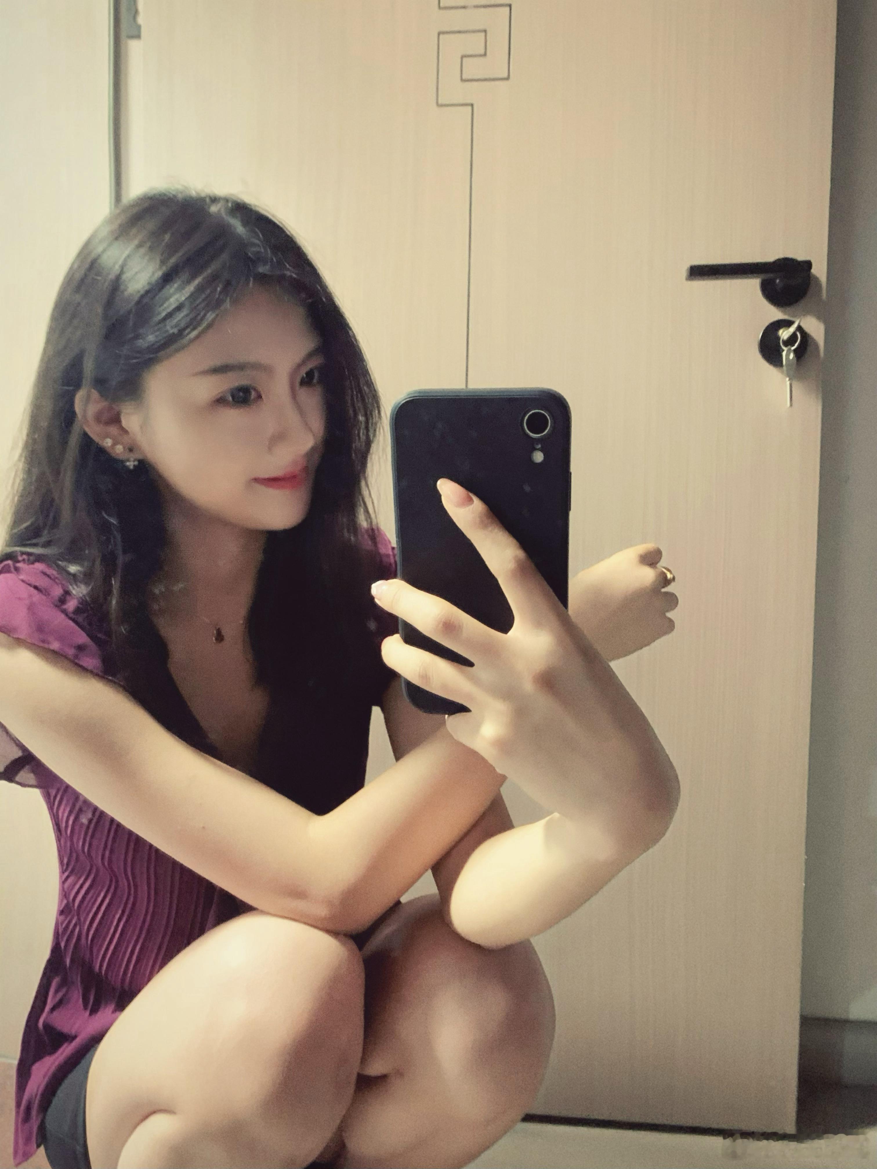 狂狂p完一组心满意足睡觉[红脸笑]​​​