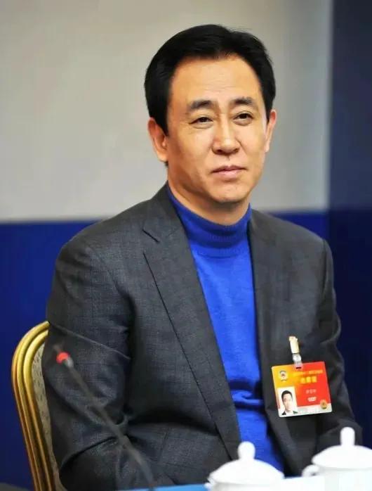 恒大集团欠下的巨额债务谁买单？恒大债务暴雷五年，央行、银保监会、最高法多次